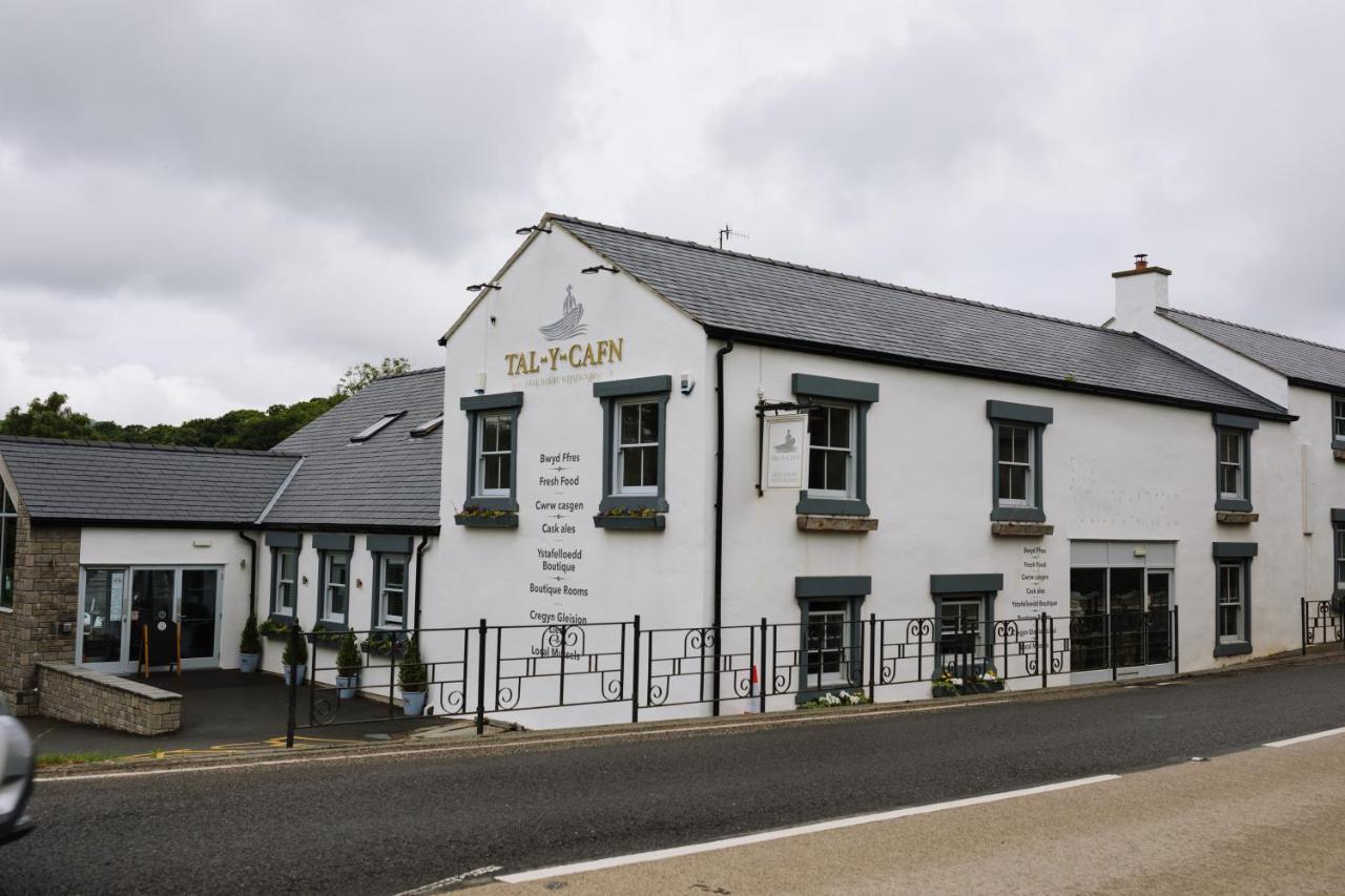 The Tal-Y-Cafn Hotel Conwy Exteriör bild